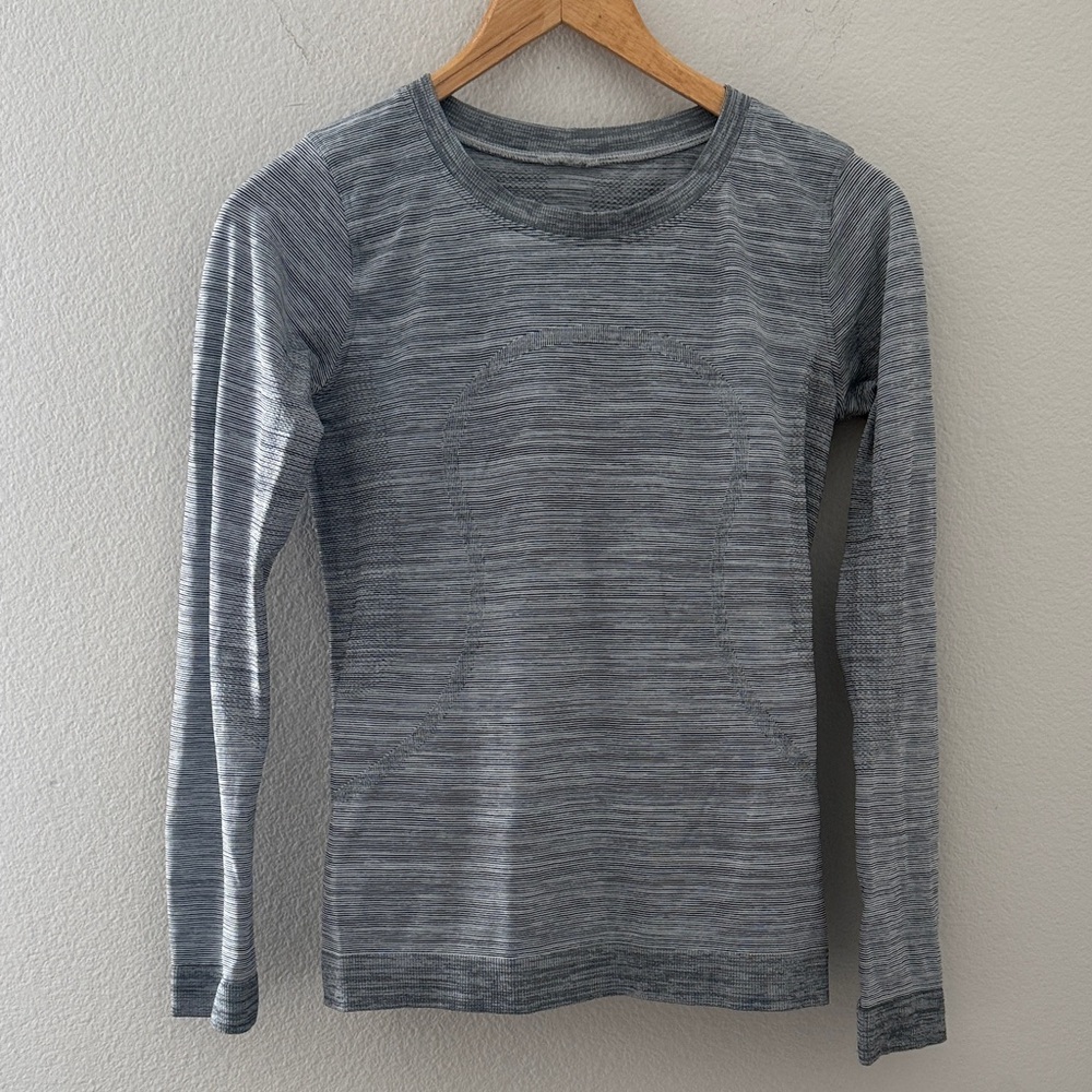 Lululemon Swiftly Tech Gray Long Sleeve Top Women’s‎ Size 2